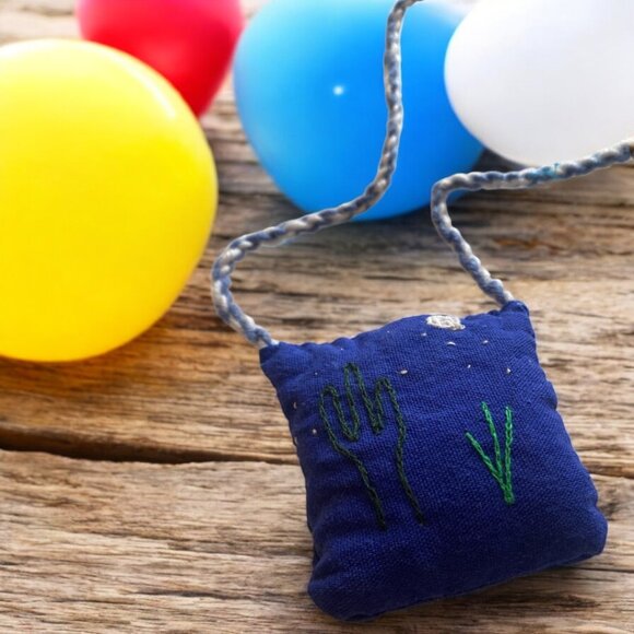 Worsted Necklace with Desert Essences – Seri Mysticism - Picture 3 of 3